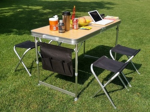 Mesa de Juego plegable de aluminio Beer Pong de 6 pies de largo - Product Image 6