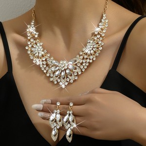 Conjunto de Collar y Pendientes de Cristal con Diseño Exagerado para Novia, Cadena de Aleación, Estilo Europeo y Americano, para Mujer - Product Image 1