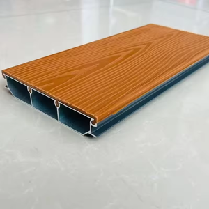 Dalles de sol extérieures contemporaines en WPC avec revêtement en poudre, imperméables, antidérapantes, résistantes aux rayures pour les zones à fort trafic - Product Image 4