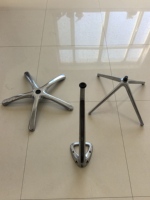 Pièces moulées sous pression en aluminium OEM, composants de moulage, poignée de porte, base de chaise, poignée de robinet avec polissage miroir et placage chrome