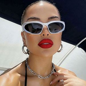 Nouvelles lunettes de soleil sportives uniques Kardashian pour hommes, protection UV400, verres miroir colorés, lunettes de soleil classiques cool et punk pour femmes - Product Image 3