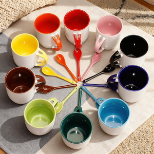 Tazza in Ceramica Colorata Topjlh da 11oz con Manico e Cucchiaio Colorato, Logo Personalizzato, per Caffè e Arredamento Casa, Uso Doppio - Product Image 2