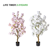 1,98 m Hoher Künstlicher Rosa Sakura-Blütenbaum in Schwarzem Kunststofftopf Künstliche Kirschblüten für Hochzeitsdekoration