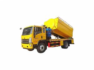 Sinotruk Sewer Dredging Vehicle, factory direct sales, Euro 3 & Euro 4 emission standards, well-received across African markets - Product Image 1
