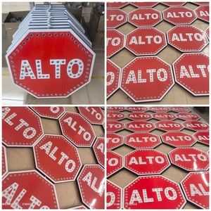 لافتة مرور LED ثمانية الأضلاع تعمل بالطاقة الشمسية مصنوعة من الألومنيوم، إشارات مرور وامضة عالية الوضوح، مقاومة للماء بدرجة IP68 لمدة 24 ساعة - Product Image 2