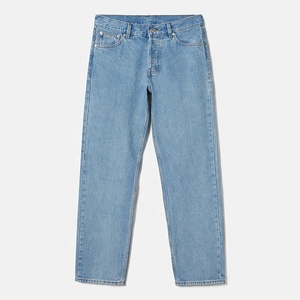 <span class=keywords><strong>Jean</strong></span> <span class=keywords><strong>Homme</strong></span> Bleu Clair Coupe Ample 100% Coton Taille Moyenne avec 5 Poches Boucles de Ceinture et Logo - Product Image 6