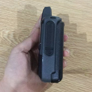 Bán hàng trực tiếp từ nhà sản xuất 4G PoC Walkie Talkie với phạm vi toàn cầu 500 dặm thu phát di động Analog waki Taki - Product Image 6