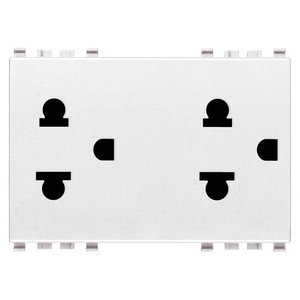 Deux prises SICURY 2P+T 16A USA EU blanches 5,3x3,9x7,6cm - Product Image 1
