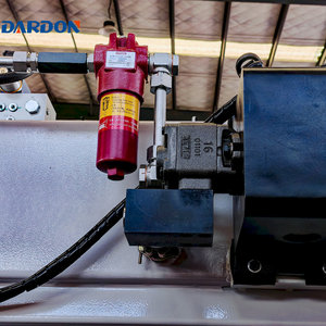 Los Componentes Hidráulicos para la Prensa PDS CNC160-4100 Son Bombas Variables que Ahorran un 50% Más de Energía. - Product Image 1