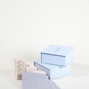 PackSecret luce blu portagioie quadrato personalizzato Logo nero chiusura magnetica per <span class=keywords><strong>collane</strong></span> bracciali stile libro - Product Image 5