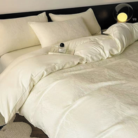 Draps de lit simples pour hôtel et maison de luxe léger Ensemble de six pièces Housse de couette et taie d'oreiller en jacquard dans un emballage de boîte cadeau