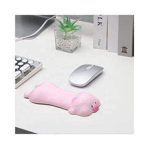 <span class=keywords><strong>Tapis</strong></span> <span class=keywords><strong>de</strong></span> <span class=keywords><strong>souris</strong></span> <span class=keywords><strong>de</strong></span> jeu personnalisé en forme <span class=keywords><strong>de</strong></span> <span class=keywords><strong>petit</strong></span> cochon <span class=keywords><strong>de</strong></span> dessin animé, <span class=keywords><strong>tapis</strong></span> <span class=keywords><strong>de</strong></span> bureau antidérapant, <span class=keywords><strong>tapis</strong></span> <span class=keywords><strong>de</strong></span> jeu, <span class=keywords><strong>tapis</strong></span> <span class=keywords><strong>de</strong></span> bureau mignon, <span class=keywords><strong>tapis</strong></span> <span class=keywords><strong>de</strong></span> <span class=keywords><strong>souris</strong></span> en mousse à mémoire <span class=keywords><strong>de</strong></span> forme pour le bureau - Product Image 1