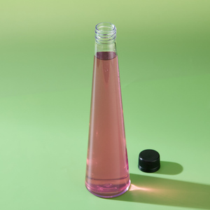 ขวดน้ำผลไม้พลาสติกใสแบบพกพา รูปทรงแปลกตา ขนาด 360 มล. 650 มล. ดีไซน์ทันสมัย ใช้ซ้ำได้ พร้อมฝาปิดป้องกันการงัดแงะ - Product Image 3