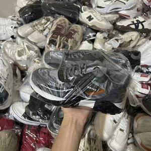 Nouvelle Arrivée 2026 – Chaussures Décontractées en Stock, Baskets Mixtes, Vente en Gros par Lot, Prêtes à l'Expédition - Product Image 1