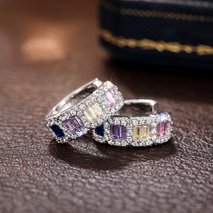 Eleganti Orecchini Rettangolari Colorati per Donne, Chic Ear Cuff Rotondi per Uso Quotidiano - Product Image 6