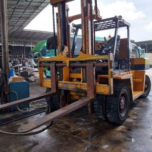 מקורי KOMATSU FD100 10ton דיזל מלגזת עם באיכות גבוהה - Product Image 3