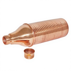 Fabricante Indio de Marca Privada, Cobre Puro de 700 ml, Ecológico, Minimalista, Anticorrosión, para un Acabado Pulido de Alto Brillo - Product Image 1