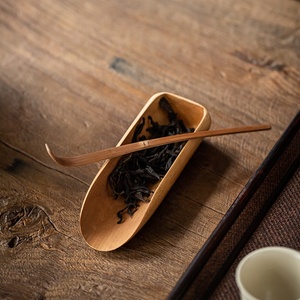 Cuillère à thé en bambou esthétique BAMBUS - Cuillère Chashaku faite à la main de 18 cm (7 pouces) avec grain naturel marbré pour le matcha - Product Image 3