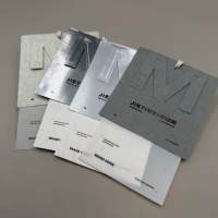 Étiquette volante professionnelle écologique en papier texturé métallisé, imprimée à l'or, personnalisable, pour sacs et vêtements