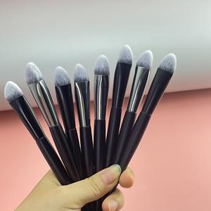 BEAUTY PIE nouveau Triangle correcteur fard à paupières fond de teint pinceau Non absorbant cheveux synthétiques pinceau de maquillage pour le visage en gros - Product Image 3