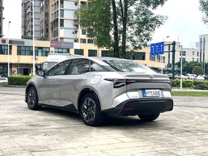 Auto Elettriche Toyota Nuove e Usate: Toyota bZ3 2024 <span class=keywords><strong>Elite</strong></span> PRO Automatica 517km, Mini Auto Elettrica Tesla, Auto Toyota di Seconda Mano - Product Image 4
