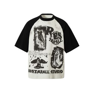 T-shirt Raglan Uomo Bianco e Nero con Stampa Gotica Corvo e Angelo, Maglietta Streetwear Girocollo per Stile Grunge - Product Image 2