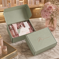 Boîtes d'expédition de luxe vert sauge Morandi pour produits cosmétiques, emballage en carton ondulé avec logo en feuille d'or rose