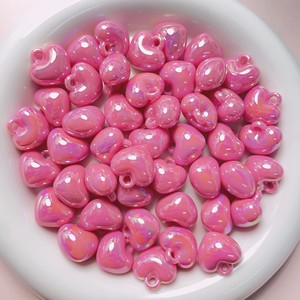 Perles acryliques en forme <span class=keywords><strong>de</strong></span> cœur avec trou <span class=keywords><strong>de</strong></span> suspension, plaquées couleur UV, brillantes, breloques pour chaîne <span class=keywords><strong>de</strong></span> té<span class=keywords><strong>l</strong></span>éphone portable, pendentif pour clés, perles DIY - Product Image 3