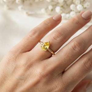 Anillo de Plata 925 con Topacio Amarillo Corte Pera, Chapado en Oro, Minimalista, con Gema, Unisex, para Uso Diario, Vermeil - Product Image 5
