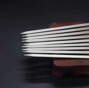 Vente en gros 33CM Tige Brochettes Griller Kebab Bâton Réutilisable En Acier Inoxydable BBQ Brochettes Bâtons Barbecue Tige Avec Manche En Bois - Product Image 3