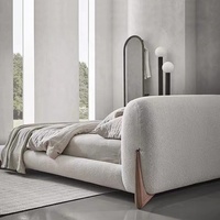 Italienisches Bett, Einfaches Schlafzimmer-Design, Lammfell-Bett, Großes Bett, Villa-Schlafzimmer nach Maß, Doppelbett