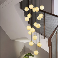Lustre en pierre naturelle de haute qualité, long escalier en spirale, pour la décoration de villa et d'hôtel