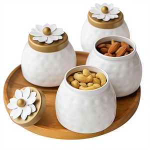 Ensemble de pots de conservation alimentaire ronds, design floral blanc, couvercles hermétiques, utilisation en cuisine, faits à la main, empilables - Product Image 6