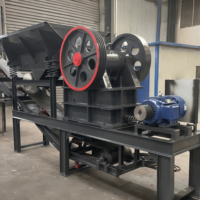 Mini concasseur à mâchoires PE200x300, robuste, pour roche, avec moteur AC, roulement et engrenage, capacité 2-6t/h, entrée 135mm, pour pierre dure et minerai de fer