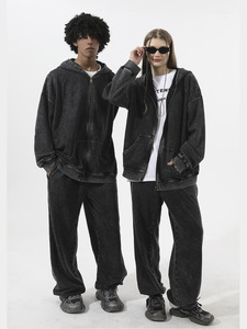 <span class=keywords><strong>Pantalon</strong></span> <span class=keywords><strong>de</strong></span> survêtement style européen américain décontracté et sportif OVERSIZE <span class=keywords><strong>Pantalon</strong></span> <span class=keywords><strong>de</strong></span> survêtement rétro en coton <span class=keywords><strong>grande</strong></span> <span class=keywords><strong>taille</strong></span> pour femmes et hommes - Product Image 6