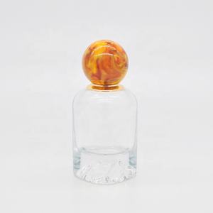 Botella de perfume de cristal de 50ml, embalaje cosmético de alta calidad, cuello engarzado, con tapa de piedra, diseño especial de lujo, venta al por mayor - Product Image 2