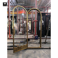 Portes de douche en verre faible teneur en fer, couleur laiton, en acier cintrée, avec charnières à fermeture automatique, design en fer forgé pour salle de bain