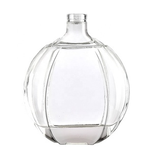 Bouteille en verre ronde de luxe de 750 ml en forme de citrouille, décanteur sphérique côtelé pour whisky, brandy, vodka, <span class=keywords><strong>cognac</strong></span>, rhum, spiritueux, liqueurs avec bouchon en liège - Product Image 1