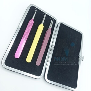 Pince à épiler personnalisée à pointe diamantée à 45 degrés, en acier inoxydable thermolaqué, pour extensions de cils et soins personnels - Product Image 2