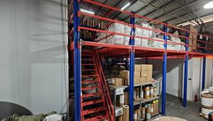 Sistema de Estanterías Metálicas Resistentes para Almacén, Protección Contra la Corrosión, Instalación Encastrable, Acabado con Recubrimiento en Polvo, Niveles Personalizables, Garaje - Product Image 4