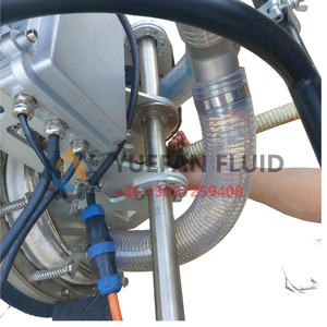 Nettoyage par jet d'eau à très haute pression par robot de sablage hydraulique 2800 bars sur les coques de navires Sablage hydraulique UHP - Product Image 2