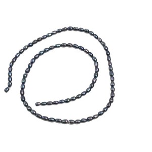 חרוזי פנינה בצורת אורז שחור בגודל 3-4 מ\\\"מ בצבע ירוק טווס, חרוזי אורז שחור, פניני מים מתוקים טבעיות, ז'וג'י לתכשיטים, חרוזים בתפזורת - Product Image 5