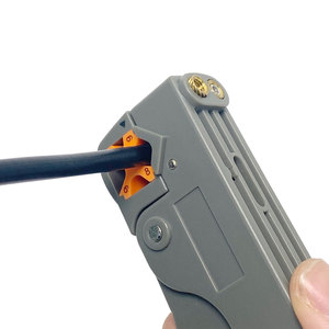 Máquina Pelacables de Acero con Cuchilla Dentada, Herramienta Rotatoria para Pelar Cables, Compatible con Medidas Métricas/Imperiales para RG59 RG6, Uso DIY - Product Image 5