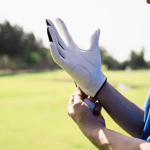 ถุงมือกอล์ฟสำหรับผู้ชายถุงมือกอล์ฟหนังสังเคราะห์ระบายอากาศได้ดีมีโลโก้และสีตามสั่งไม่ลื่น - Product Image 6