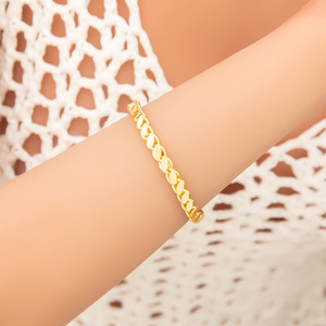 Pulsera de Acero de Titanio con Forma de Hoja, Bañada en Oro de 18K, Diseño Minimalista para Mujer, Joyería de Moda, Origen Yiwu - Product Image 3