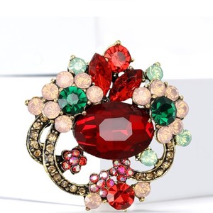 Broche de luxe créative et élégante plaquée or, motif floral et feuillage, incrustée de strass, en alliage, cadeau de fiançailles pour mariages - Product Image 5