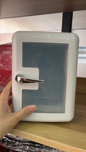 Mini réfrigérateur portable avec porte transparente, <span class=keywords><strong>12</strong></span> <span class=keywords><strong>Volts</strong></span>, <span class=keywords><strong>220</strong></span> <span class=keywords><strong>volts</strong></span> - Product Image 4
