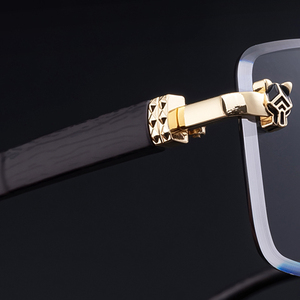 Gafas de Sol Partagas al por Mayor, Diseño Retro, Logotipo Personalizado, Sin Montura, Fotocromáticas, Patillas con Efecto Madera, Protección UV400 para Hombre - Product Image 2