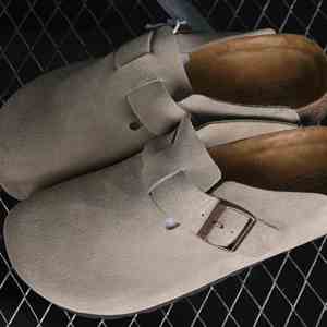 2026 Mules plates d'été confortables Birkenstocks Sandal Boston en cuir véritable avec semelle intermédiaire en liège, Chaussures confortables - Product Image 1