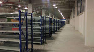 Estante de almacenamiento flotante montado en la pared, estantes cromados para toallero de baño, fácil instalación - Product Image 5